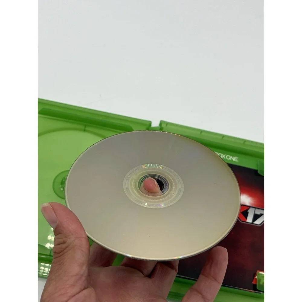NBA 2K17 (Microsoft Xbox One,‎ 2016) Complete and Tested Paul George Cover